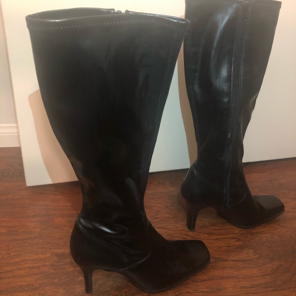 Bandolino knee high boots!